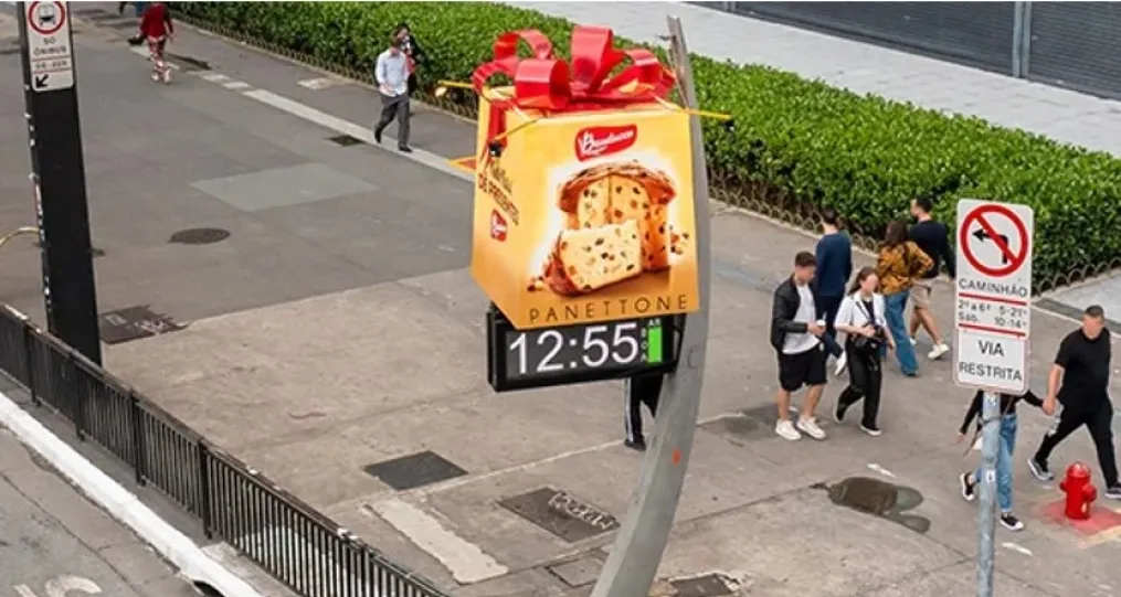 PRESEN&Ccedil;A QUE MARCA: COMO AS MARCAS EST&Atilde;O USANDO OOH E DOOH NO MARANH&Atilde;O PARA CELEBRAR O NATAL