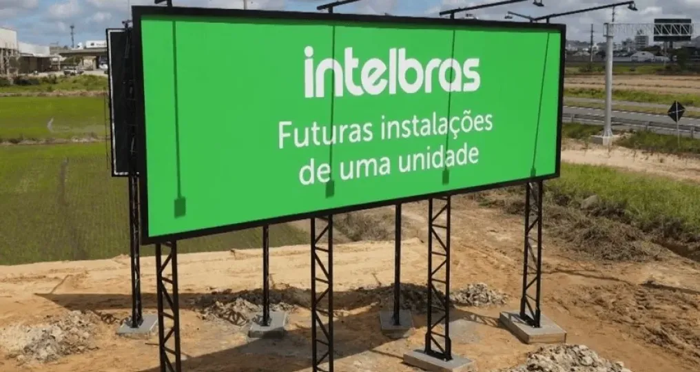 A SUSTENTA&Ccedil;&Atilde;O MET&Aacute;LICAS E PUBLICIDADE: ONDE RESIST&Ecirc;NCIA ENCONTRA CRIATIVIDADE