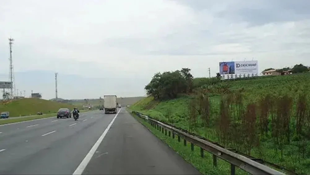 SOLU&Ccedil;&Otilde;ES ESTRAT&Eacute;GICAS PARA ESTRADAS DO MARANH&Atilde;O: FRONT-LIGHT NAS RODOVIAS